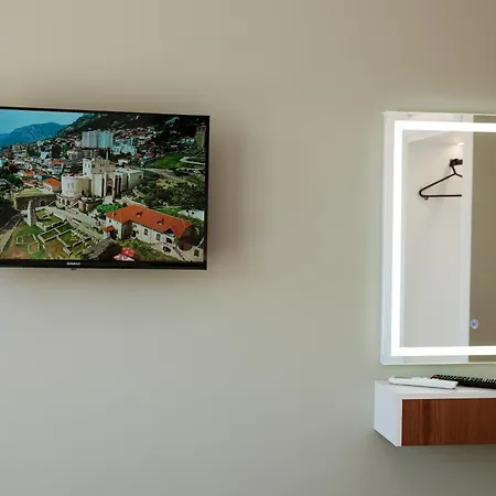 Townscape Hotel Krujë