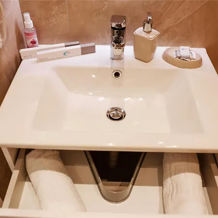 Hotell Townscape Krujë