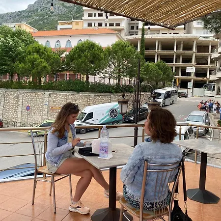 Townscape Krujë